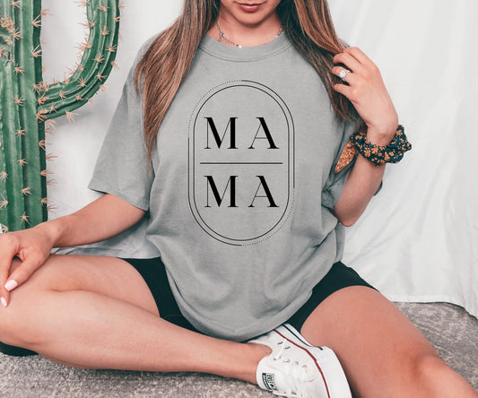 Minimalist Mama T-shirt